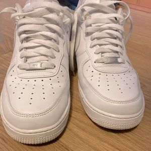 NIKE Air Force 1’s / G FAz’O...